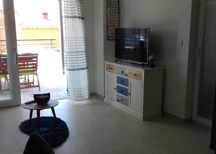 Lorena Apartament Cres